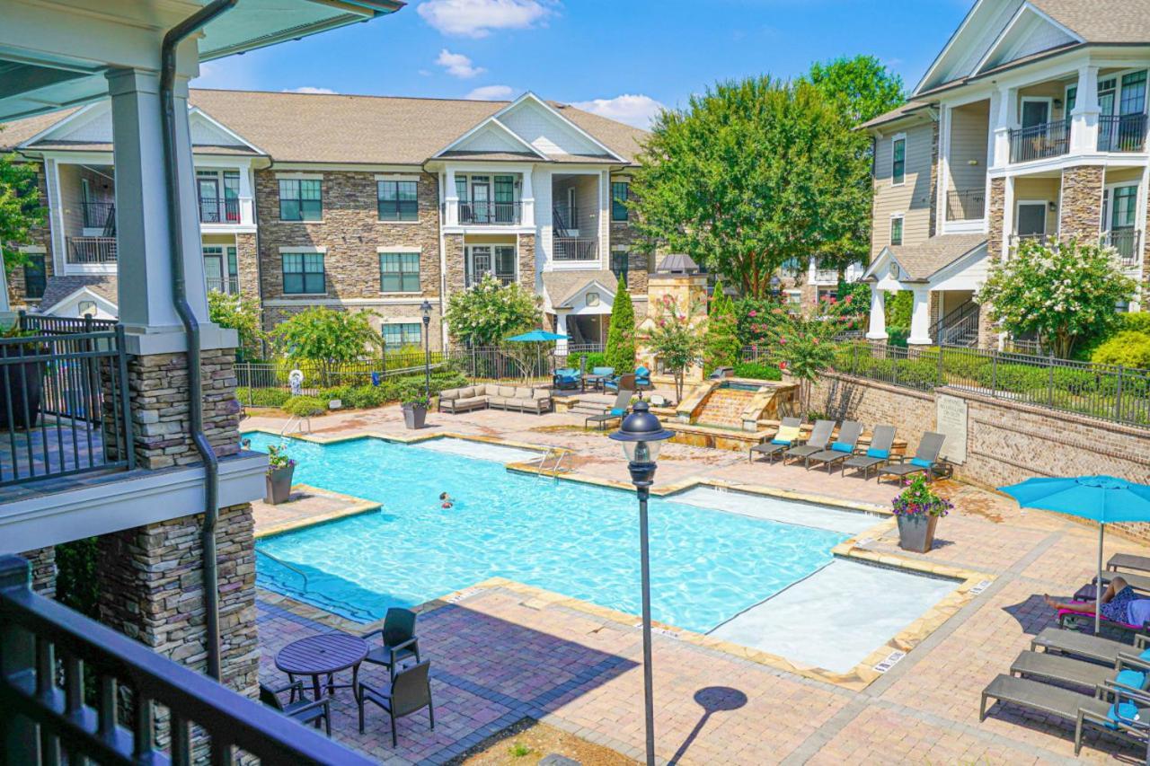 Pool, Gym - Cozy Apartment Oasis Suwanee Exterior photo